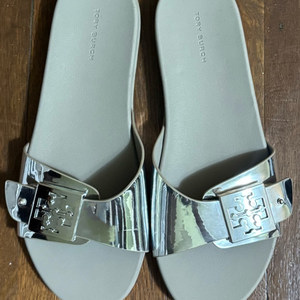 Women’s Tory Burch sneakers in white size 8